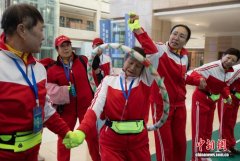 宁夏：360余名社区居民乐享趣味运动